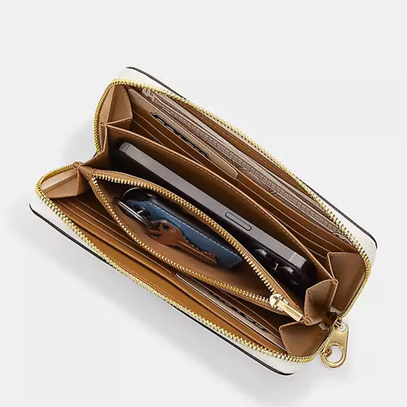 Coach Long Zip Around Wallet - Picture 2 of 2
